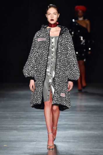 Fotoservizio/FW 18-19/WOMEN/DAIZY SHELY/DP2/10