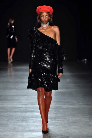 Fotoservizio/FW 18-19/WOMEN/DAIZY SHELY/DP2/11