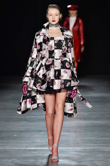 Fotoservizio/FW 18-19/WOMEN/DAIZY SHELY/DP2/9