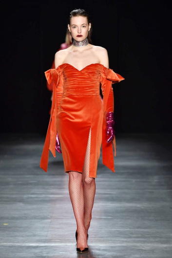 Fotoservizio/FW 18-19/WOMEN/DAIZY SHELY/DP2/3