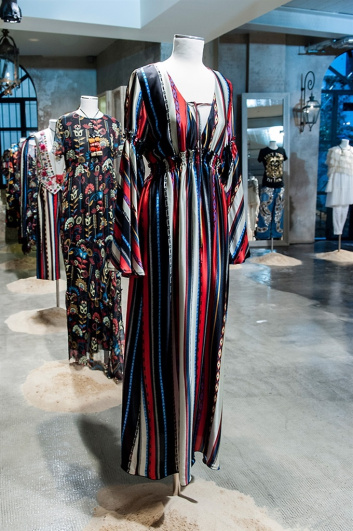Fotoservizio/SS 2016/WOMEN/DONDUP/DP2/7