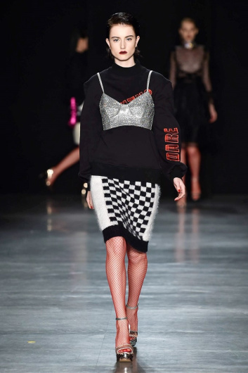 Fotoservizio/FW 18-19/WOMEN/DAIZY SHELY/DP2/4