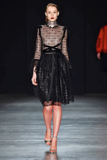 Fotoservizio/FW 18-19/WOMEN/DAIZY SHELY/DP2/5