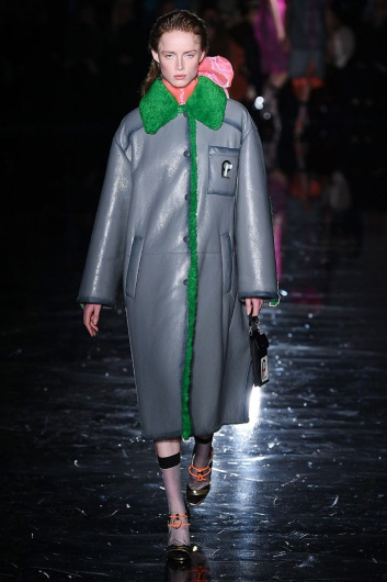 Fotoservizio/FW 18-19/WOMEN/PRADA/DP2/1