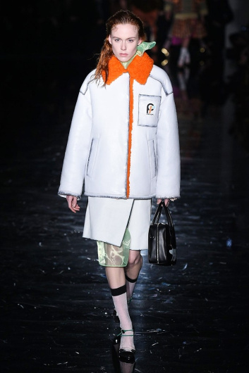 Fotoservizio/FW 18-19/WOMEN/PRADA/DP2/3