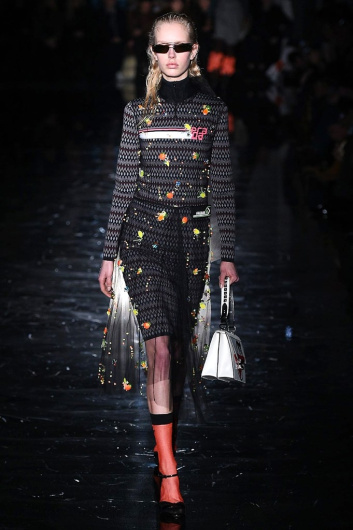 Fotoservizio/FW 18-19/WOMEN/PRADA/DP2/3