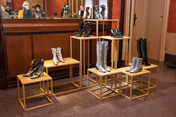 Fotoservizio/FW 18-19/WOMEN/CASADEI/DP2/35