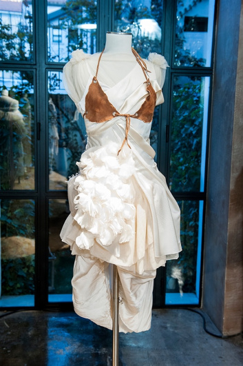 Fotoservizio/SS 2016/WOMEN/DONDUP/DP2/18