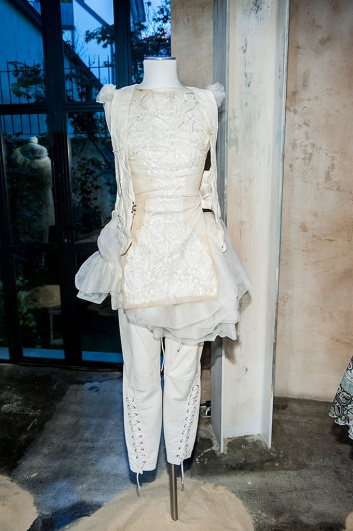 Fotoservizio/SS 2016/WOMEN/DONDUP/DP2/36