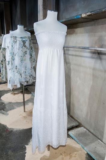 Fotoservizio/SS 2016/WOMEN/DONDUP/DP2/43