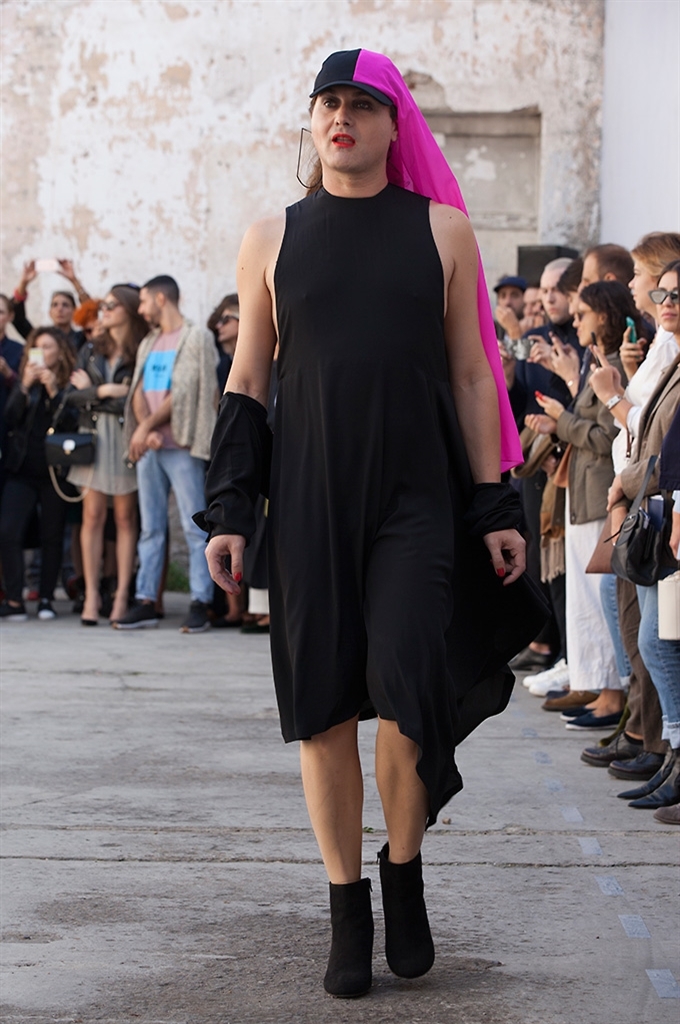 Fotoservizio/SS 2018/WOMEN/ERRORIST GUERRILLA SHOW - 15 YEARS OF MARIOS/DP2/9
