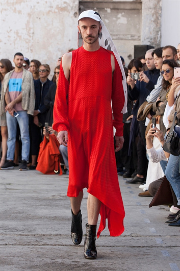 Fotoservizio/SS 2018/WOMEN/ERRORIST GUERRILLA SHOW - 15 YEARS OF MARIOS/DP2/27