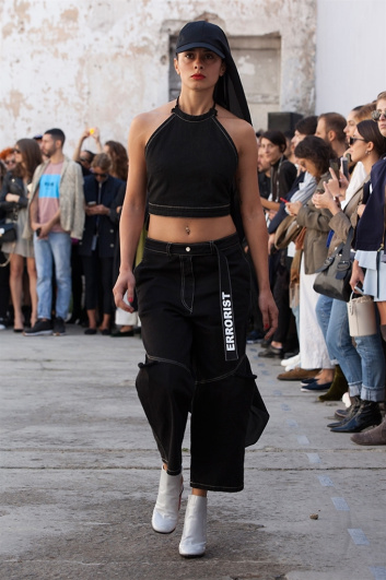 Fotoservizio/SS 2018/WOMEN/ERRORIST GUERRILLA SHOW - 15 YEARS OF MARIOS/DP2/19