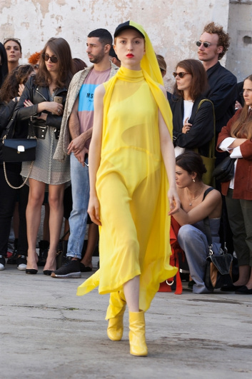 Fotoservizio/SS 2018/WOMEN/ERRORIST GUERRILLA SHOW - 15 YEARS OF MARIOS/DP2/32