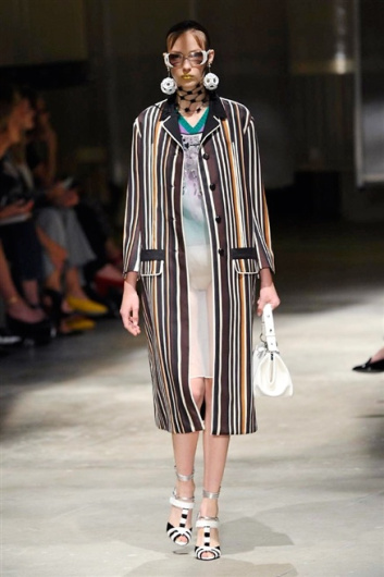 Fotoservizio/SS 2016/WOMEN/PRADA/DP1/23