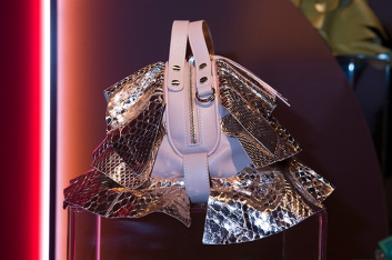 Fotoservizio/SS 2018/WOMEN/BORBONESE/DP2/19
