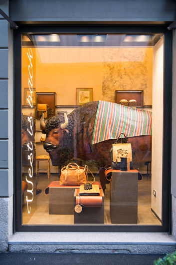 Fotoservizio/SS 2018/WOMEN/IL BISONTE/DP2/1