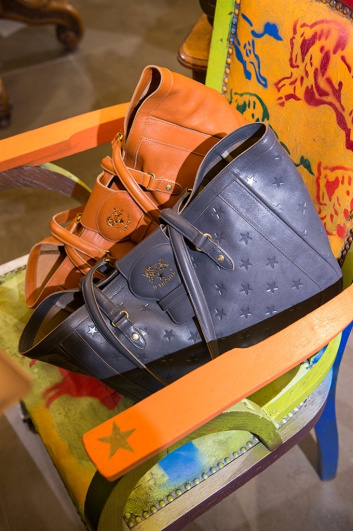 Fotoservizio/SS 2018/WOMEN/IL BISONTE/DP2/13