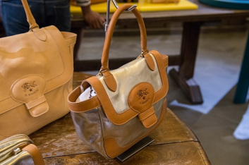 Fotoservizio/SS 2018/WOMEN/IL BISONTE/DP2/9
