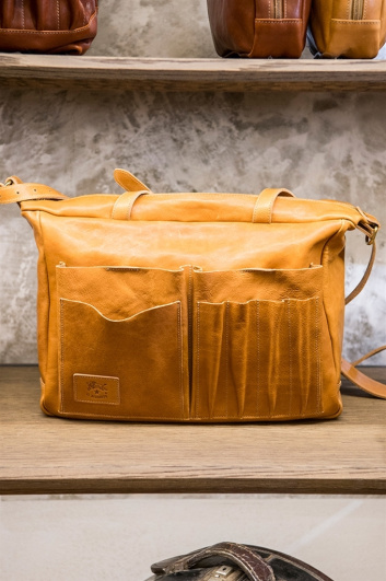 Fotoservizio/SS 2018/WOMEN/IL BISONTE/DP2/40