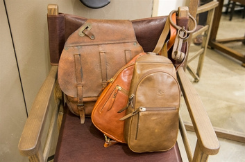 Fotoservizio/SS 2018/WOMEN/IL BISONTE/DP2/61