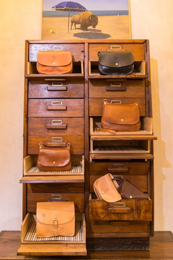 Fotoservizio/SS 2018/WOMEN/IL BISONTE/DP2/69