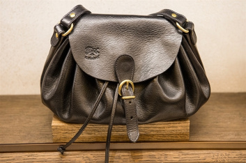 Fotoservizio/SS 2018/WOMEN/IL BISONTE/DP2/78