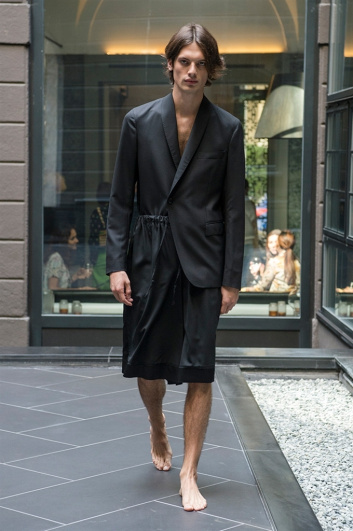 Fotoservizio/SS 2018/WOMEN/SARTORIAL MONK/DP2/22