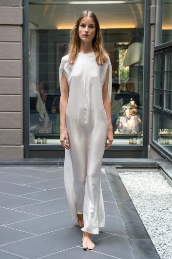 Fotoservizio/SS 2018/WOMEN/SARTORIAL MONK/DP2/25
