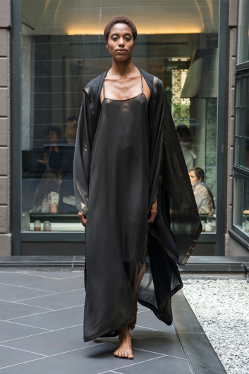 Fotoservizio/SS 2018/WOMEN/SARTORIAL MONK/DP2/30