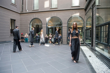 Fotoservizio/SS 2018/WOMEN/SARTORIAL MONK/DP2/31