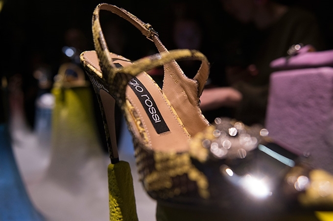 Fotoservizio/SS 2018/WOMEN/SERGIO ROSSI/DP2/40