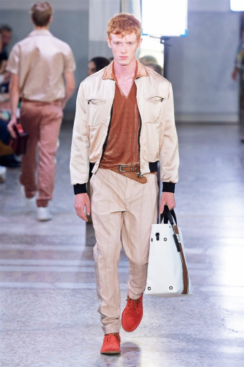 Fotoservizio/SS 2018/WOMEN/BOTTEGA VENETA/DP2/1