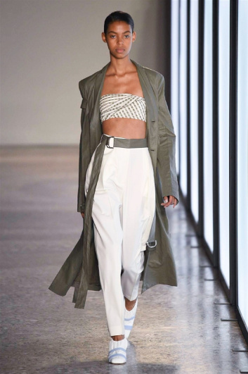 Fotoservizio/SS 2018/WOMEN/GABRIELE COLANGELO/DP2/3