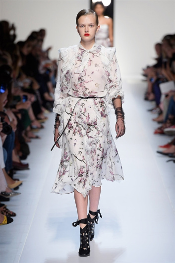 Fotoservizio/SS 2018/WOMEN/ERMANNO SCERVINO/DP2/3