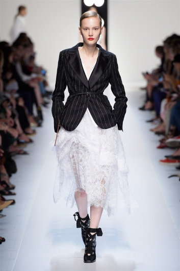 Fotoservizio/SS 2018/WOMEN/ERMANNO SCERVINO/DP2/8