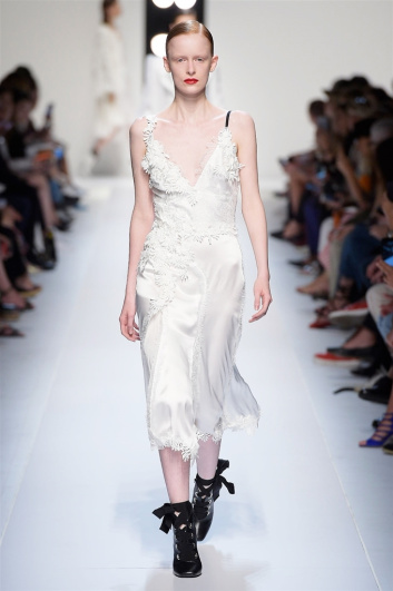 Fotoservizio/SS 2018/WOMEN/ERMANNO SCERVINO/DP2/9