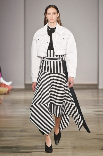 Fotoservizio/SS 2018/WOMEN/AQUILANO.RIMONDI/DP2/0