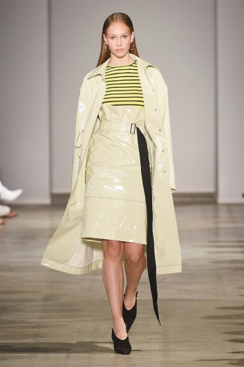 Fotoservizio/SS 2018/WOMEN/AQUILANO.RIMONDI/DP2/4
