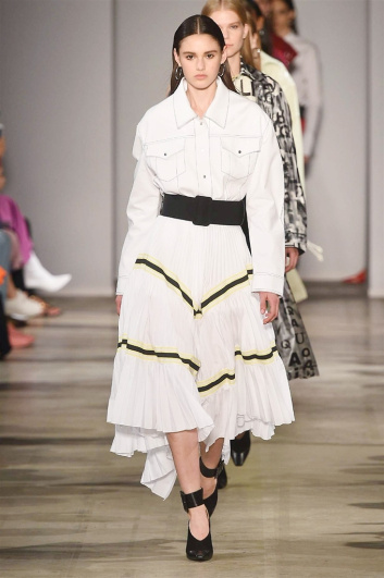 Fotoservizio/SS 2018/WOMEN/AQUILANO.RIMONDI/DP2/9