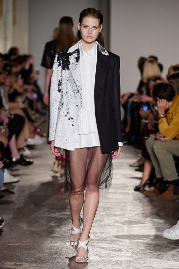 Fotoservizio/SS 2018/WOMEN/ALBINO TEODORO/DP2/2