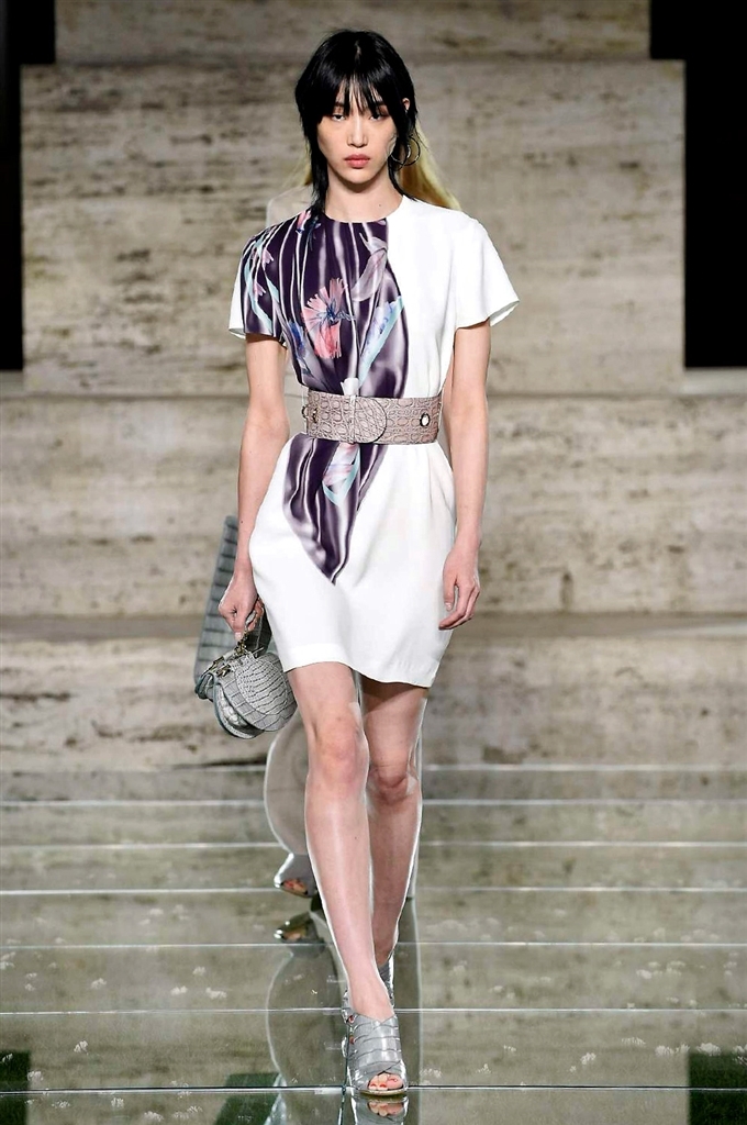 Fotoservizio/SS 2018/WOMEN/SALVATORE FERRAGAMO/DP2/2