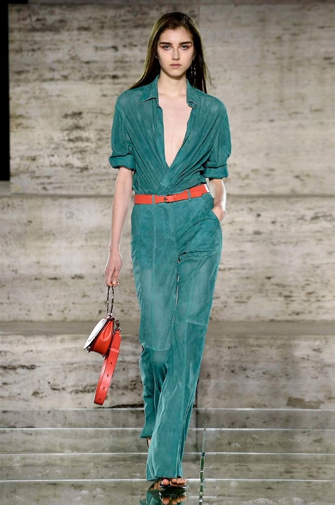 Fotoservizio/SS 2018/WOMEN/SALVATORE FERRAGAMO/DP2/0