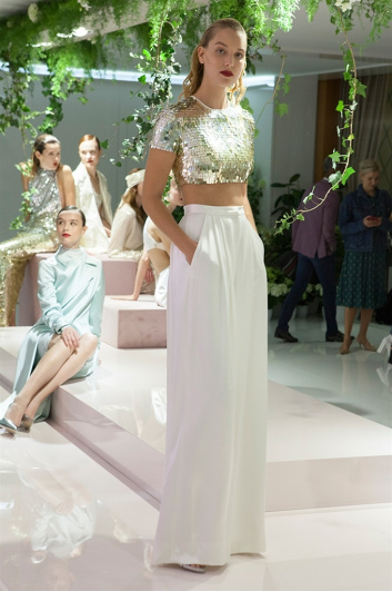 Fotoservizio/SS 2018/WOMEN/AUGUST GETTY/DP2/6