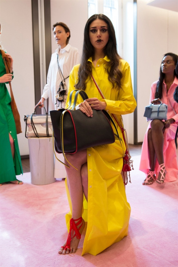 Fotoservizio/SS 2018/WOMEN/ELENA GHISELLINI/DP2/5