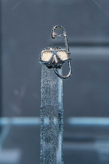 Fotoservizio/SS 2018/WOMEN/GIANNI DE BENEDITTIS PER FUTUROREMOTO GIOIELLI/DP2/6