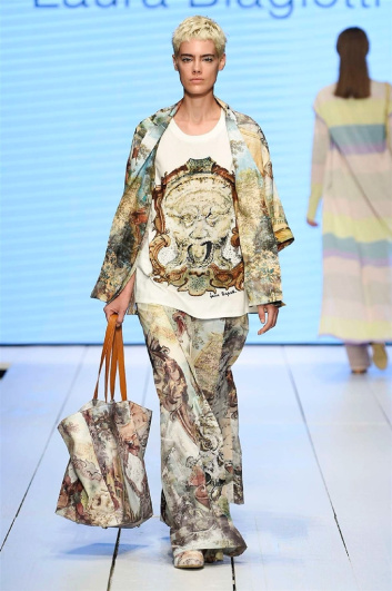 Fotoservizio/SS 2018/WOMEN/LAURA BIAGIOTTI/DP2/1