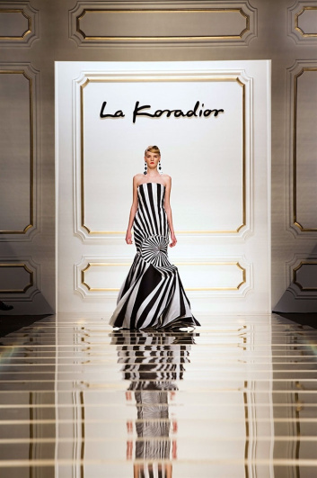 Fotoservizio/SS 2016/WOMEN/LA KORADIOR/DP2/62