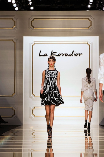 Fotoservizio/SS 2016/WOMEN/LA KORADIOR/DP2/73
