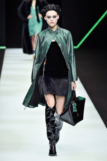 Fotoservizio/FW 18-19/WOMEN/EMPORIO ARMANI/DP2/2